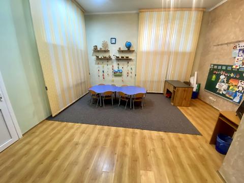 комерційна за адресою Незалежності вул., 1