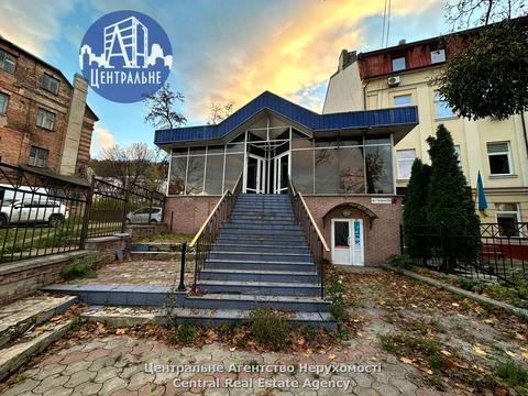 комерційна за адресою Вокзальна, 21А