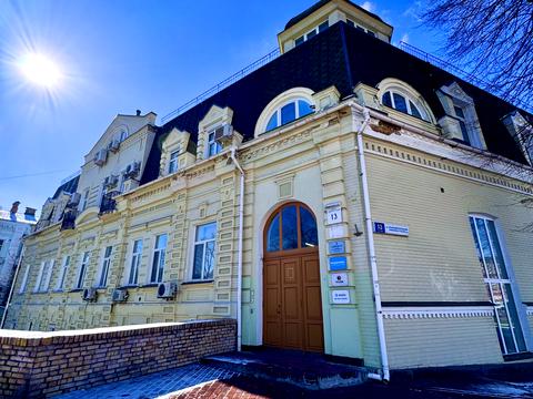 квартира за адресою Трьохсвятительська вул., 13