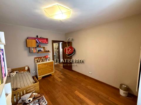 квартира за адресою Межигірська вул., 28