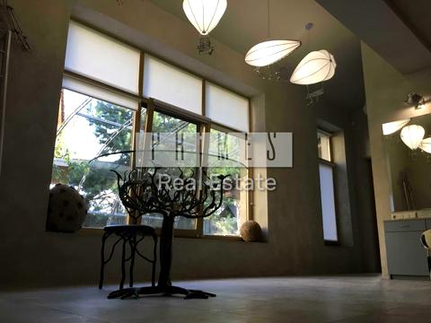 будинок за адресою Богатирська вул., 30а