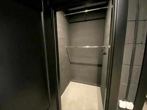комерційна за адресою Михайла Максимовича вул. (Онуфрія Трутенка), 26