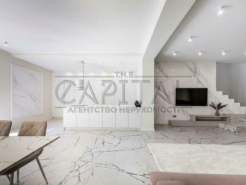 будинок за адресою Вишнева вул.