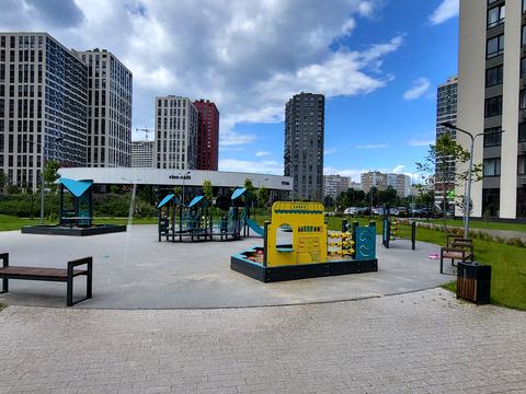 квартира по адресу Олександра Олеся ул., 8/17