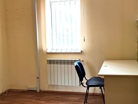 комерційна за адресою Братиславська вул., 14б