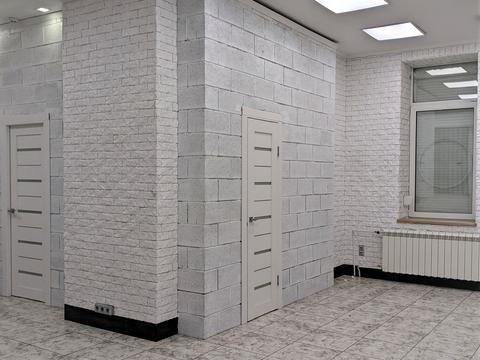 коммерческая по адресу Миколы Бажана просп., 12