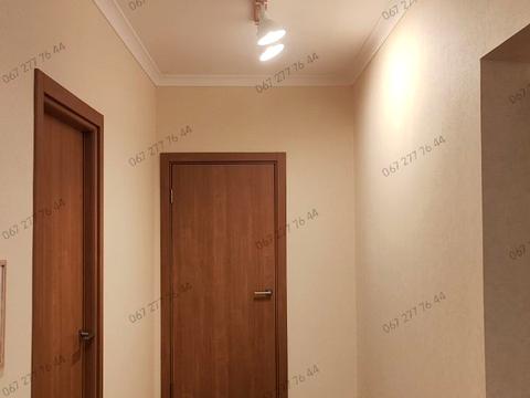 квартира за адресою Анни Ахматової вул., 30