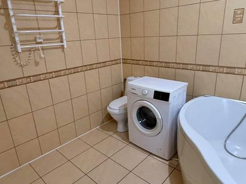 квартира за адресою Дмитра Войчишена вул., 7