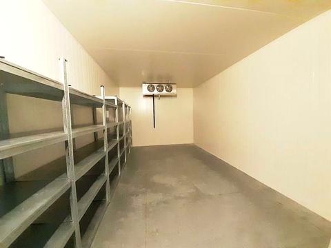 комерційна за адресою Новокостянтинівська вул., 18