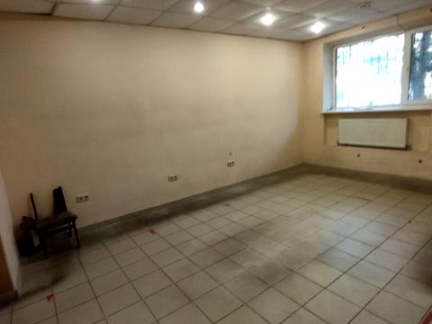 комерційна за адресою Хлібна, 18