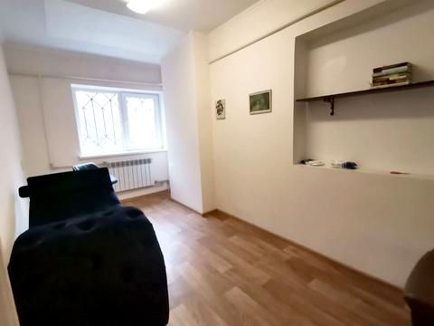 комерційна за адресою Металургів просп., 15