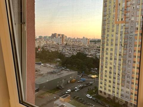 квартира за адресою Сім'ї Кульженків вул. (Петра Дегтяренка), 33