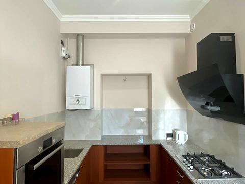 квартира за адресою Кирила і Мефодія вул., 7