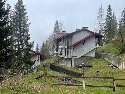 коммерческая по адресу Київська, 1