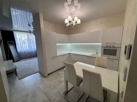 квартира за адресою Феодосійська вул., 2-Л