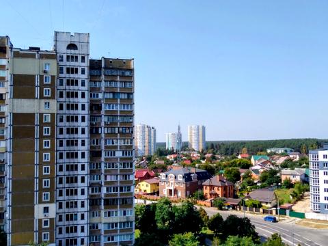 квартира за адресою Академіка Єфремова вул. (Командарма Уборевича), 27