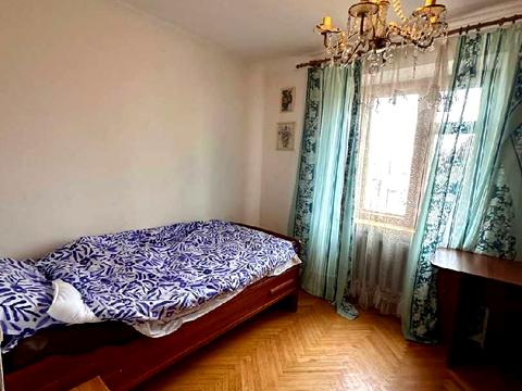 квартира за адресою Повітряна вул., 65