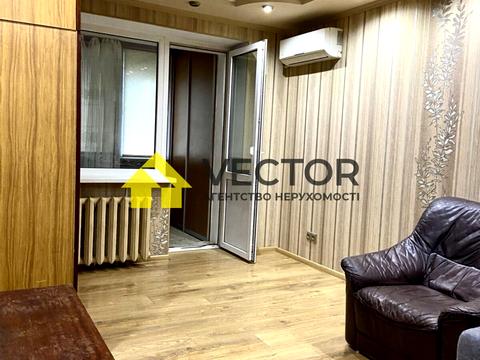 квартира за адресою Михайла Грушевського вул., 3