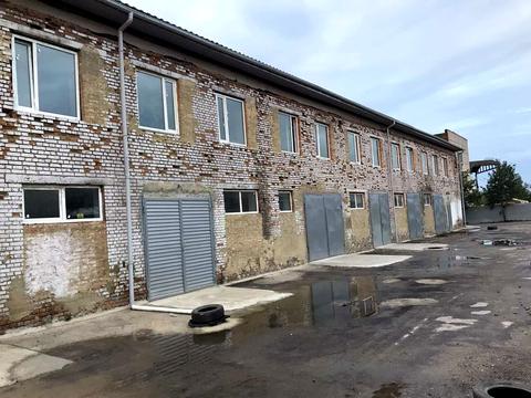 комерційна за адресою Вул.Батозького, 12