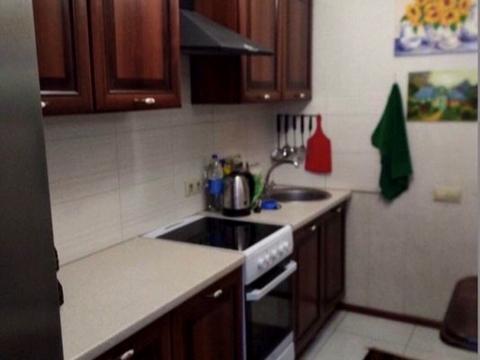 квартира за адресою Богатирська вул., 6-А