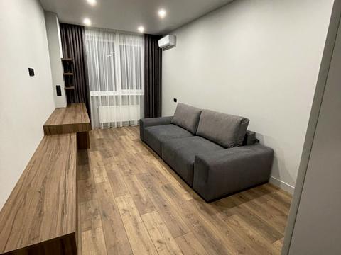 квартира по адресу Молодіжна ул., 5