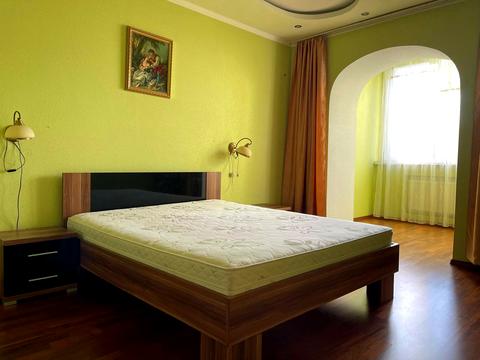 квартира за адресою Голосіївський просп. (40-річчя Жовтня), 27