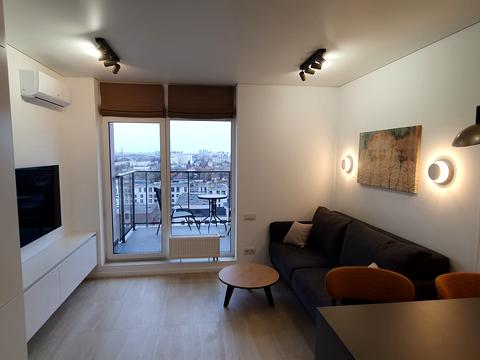 квартира за адресою Салютна вул., 2к21