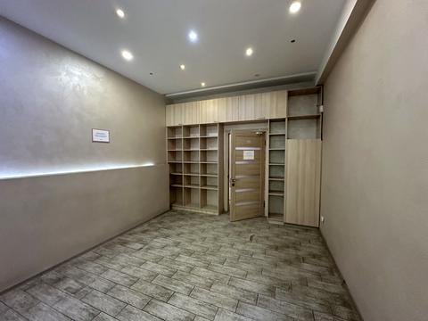 коммерческая по адресу Саксаганського, 45