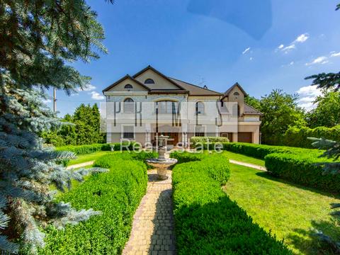 будинок за адресою Молодіжна вул. (леніна)