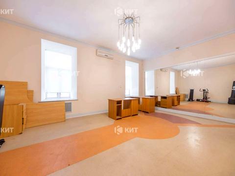 комерційна за адресою Скрипника вул., 6