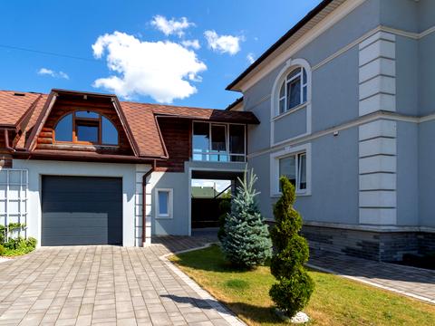 будинок за адресою Лук'яна Кобилиці, 8