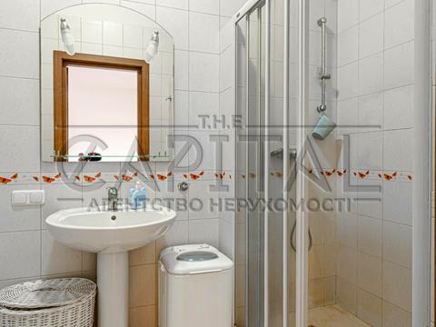 будинок за адресою Виноградна, 1