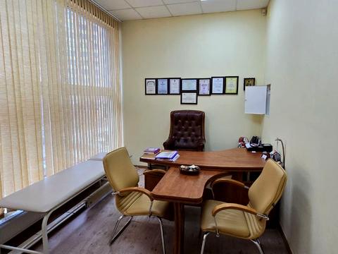 комерційна за адресою Лесі Українки бульв., 21-А