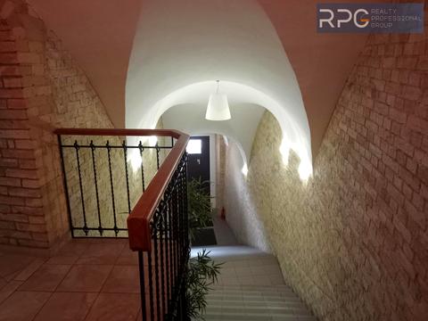 комерційна за адресою Рибальська вул., 22