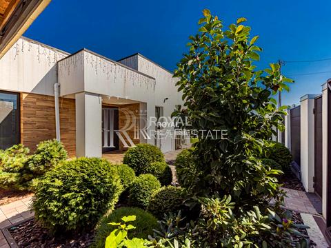 дом по адресу Горіхова, 1