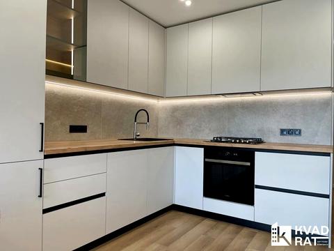 квартира за адресою Юліана Пелеша вул., 3 