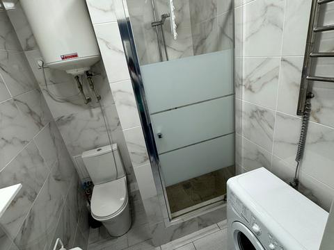 квартира за адресою Салютна вул., 2к6
