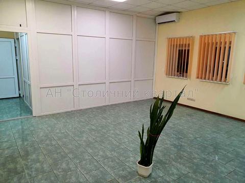 комерційна за адресою Леся Курбаса просп., 1-Б