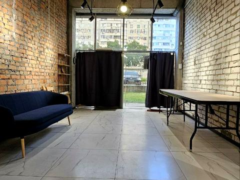 комерційна за адресою Мирна вул., 19