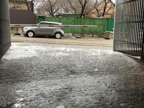 комерційна за адресою Верхньогірська вул., 7