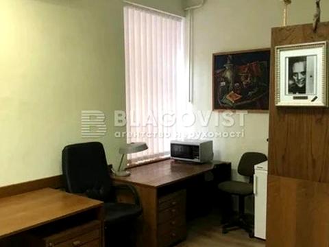 комерційна за адресою Бульварно-Кудрявська вул. (Воровського), 9