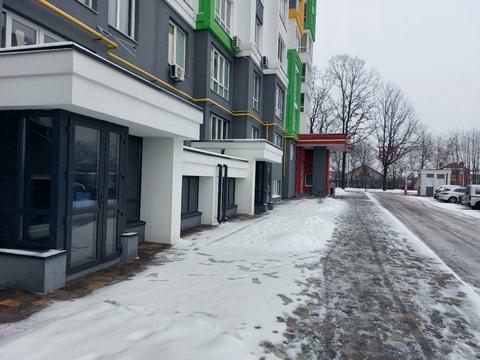 коммерческая по адресу Машинобудівників ул., 16