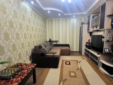 квартира за адресою Курсанта Єськова вул., 14