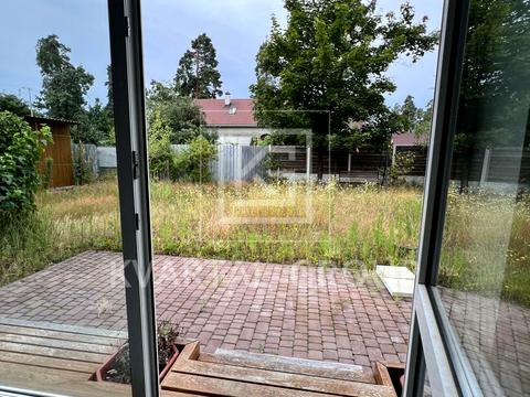 будинок за адресою Амосова