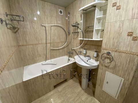 квартира за адресою Академіка Булаховського вул., 30-Б