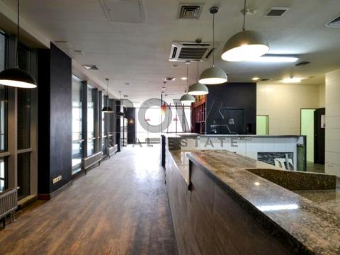 комерційна за адресою Саксаганського вул., 120