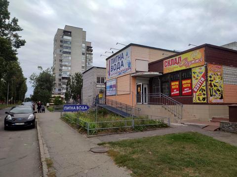комерційна за адресою Нєкрасова, 30