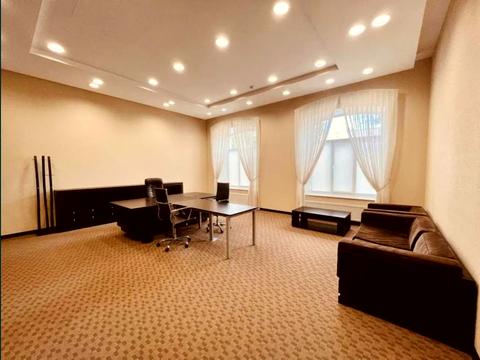 комерційна за адресою Митрофана Довнар-Запольського вул., 7а