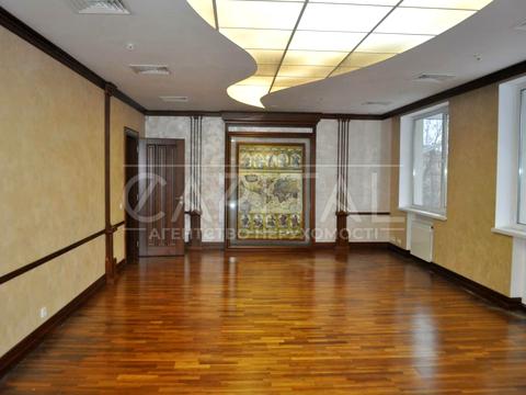 комерційна за адресою Тампере вул., 5