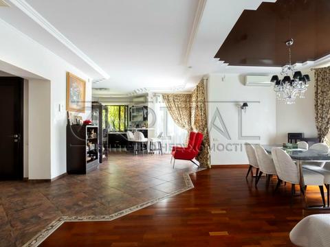 дом по адресу  ул.